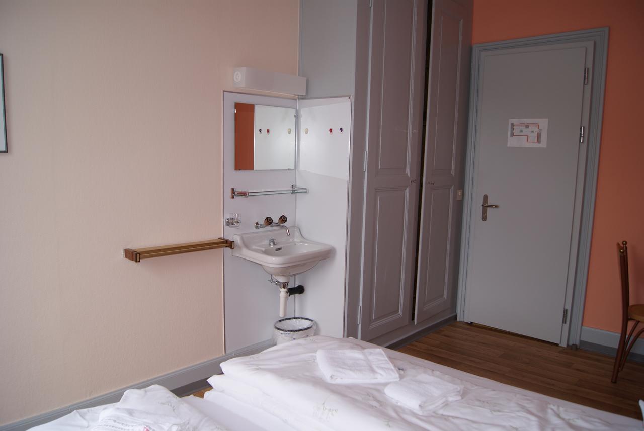 שפיץ Hotel Schlosspintli מראה חיצוני תמונה