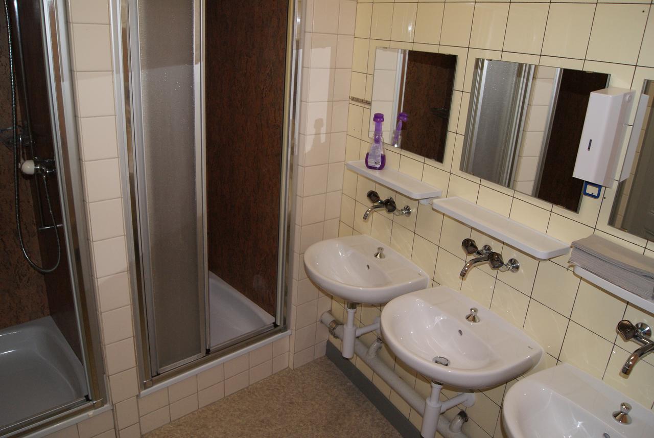 שפיץ Hotel Schlosspintli מראה חיצוני תמונה